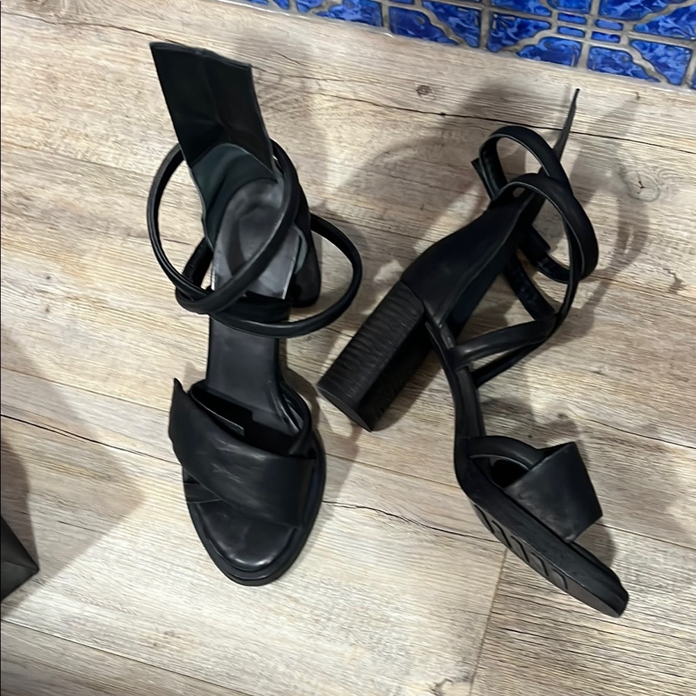 Gorgeous Puro Secret Sandals